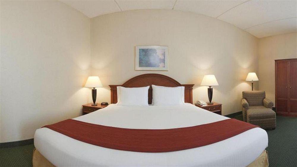 Fairfield By Marriott Inn & Suites Madison South 外观 照片