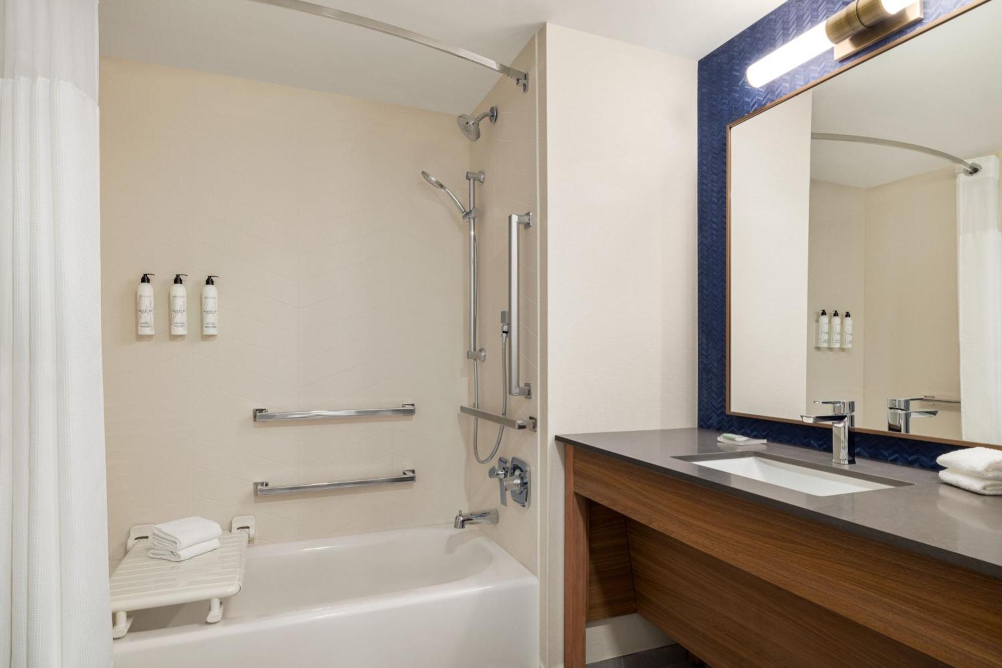 Fairfield By Marriott Inn & Suites Madison South 外观 照片
